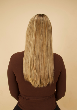 Wig 8 - 16/10 24" silky straight