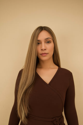 Wig 22- 16/8A ash 28" silky straight