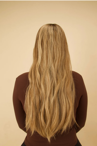 16/10 body lace top wig, 30 inches, Zelda Hair, perfect for natural elegance and timeless style.